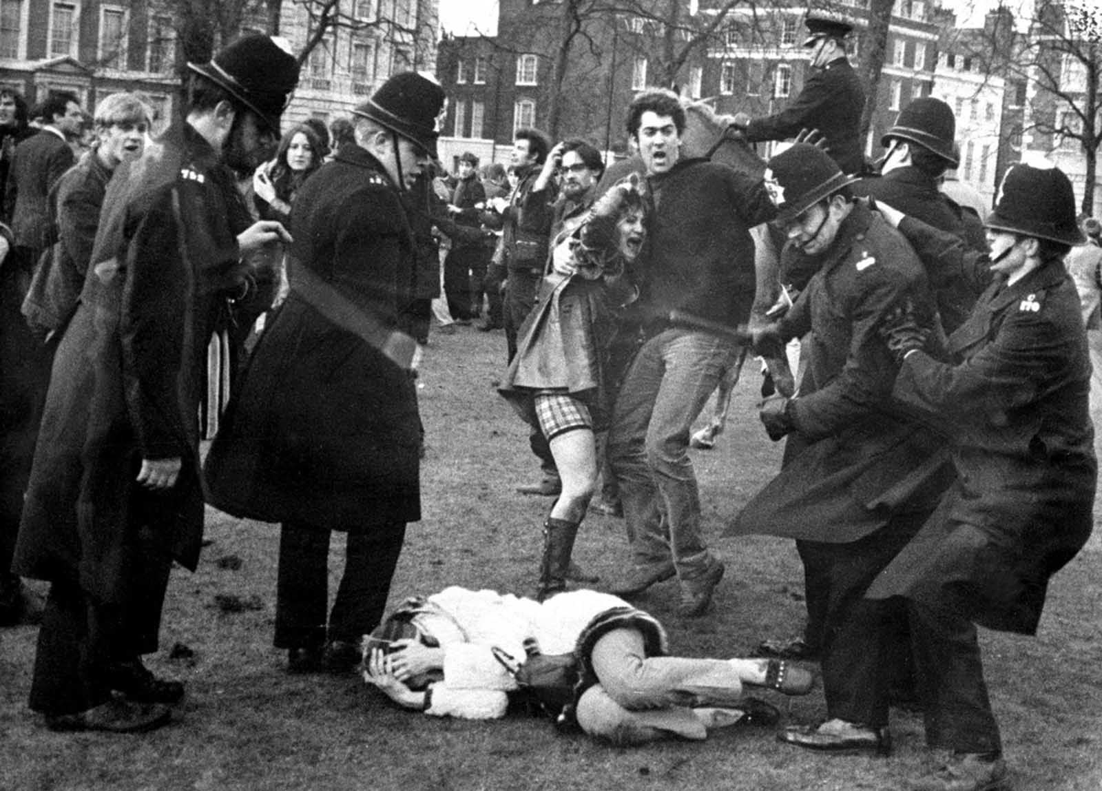 Foto Histórica de protestos contra a Guerra do Vietnã